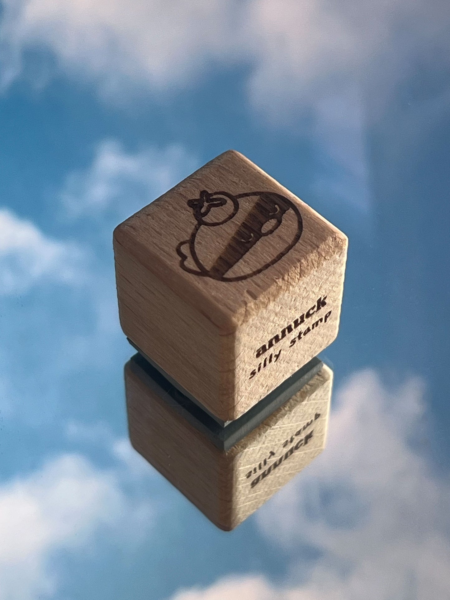 criminal duck 🌼 timbro