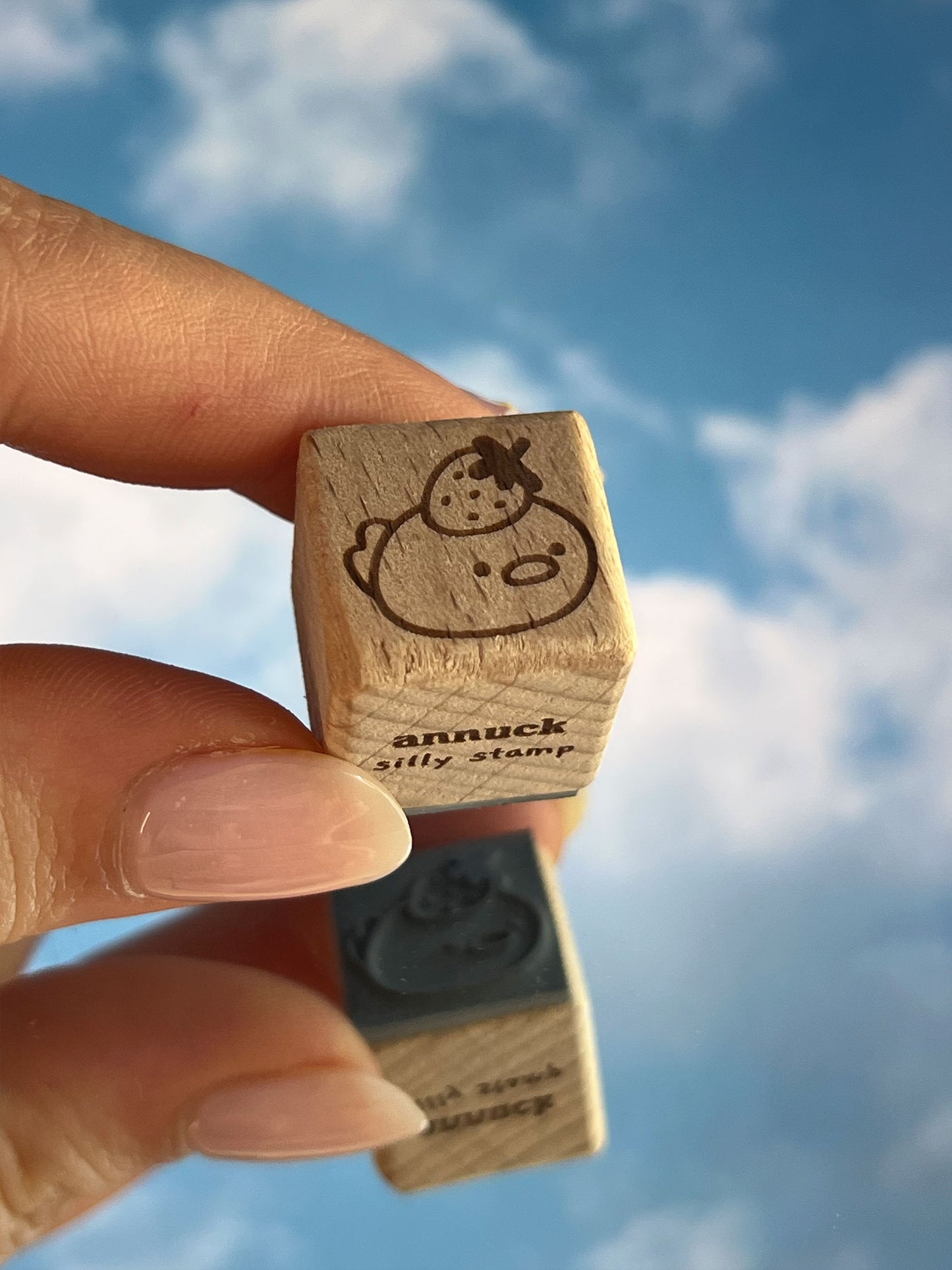 strawberry duck 🍓 rubber stamp