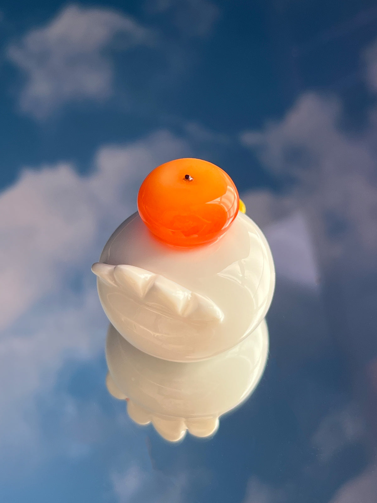 apple duck 🍎 desk friend