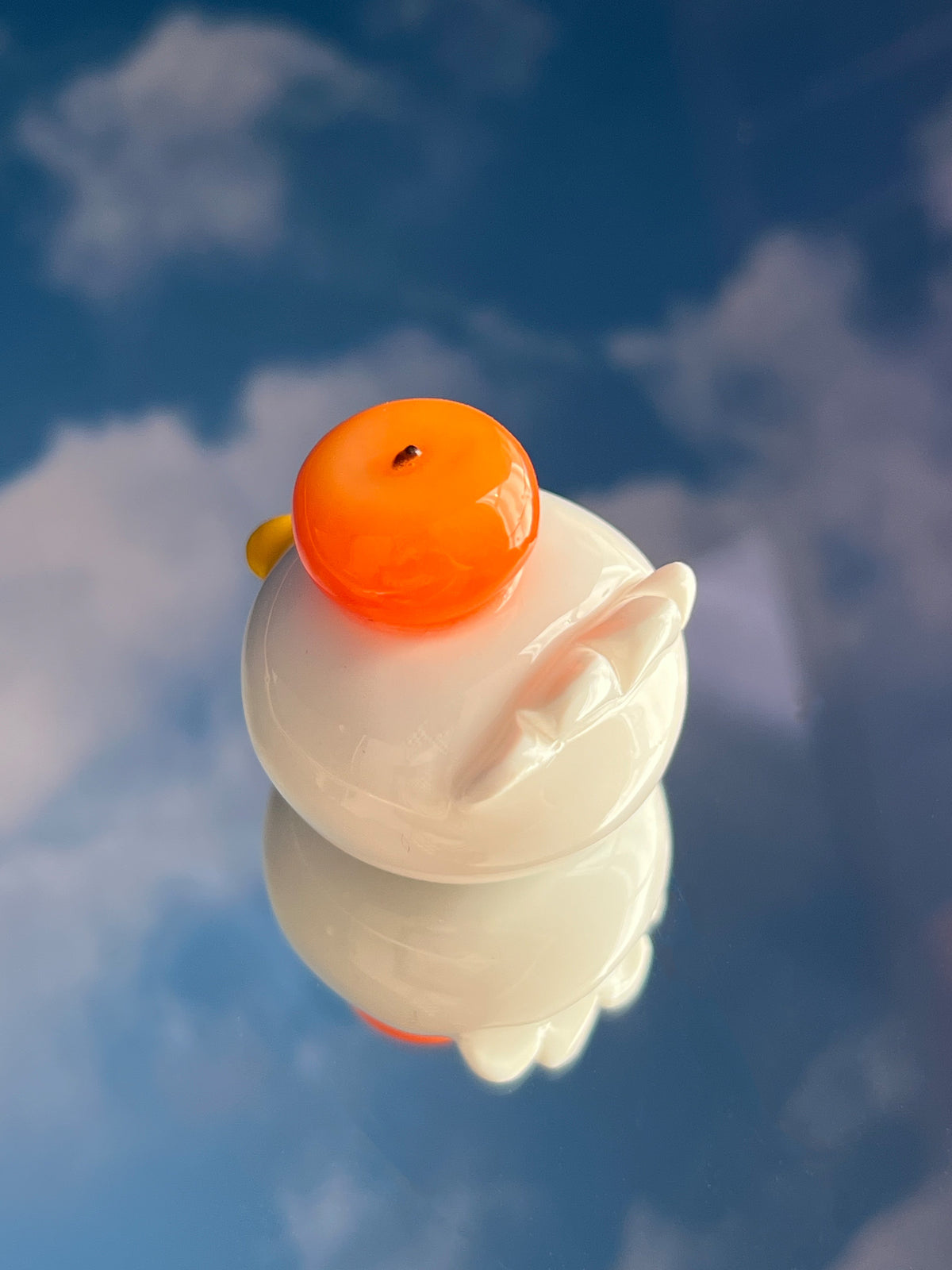 apple duck 🍎 desk friend