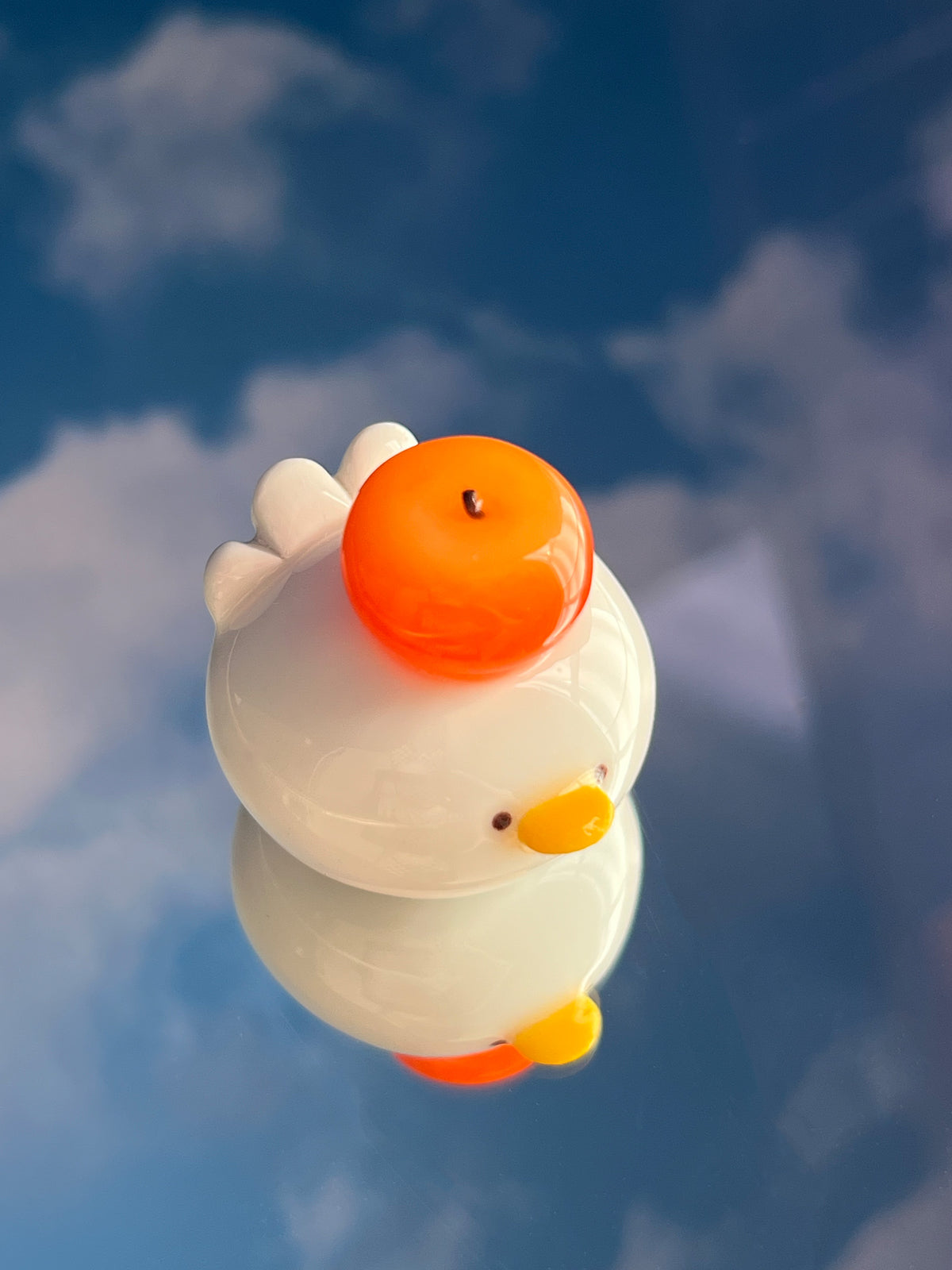 apple duck 🍎 desk friend