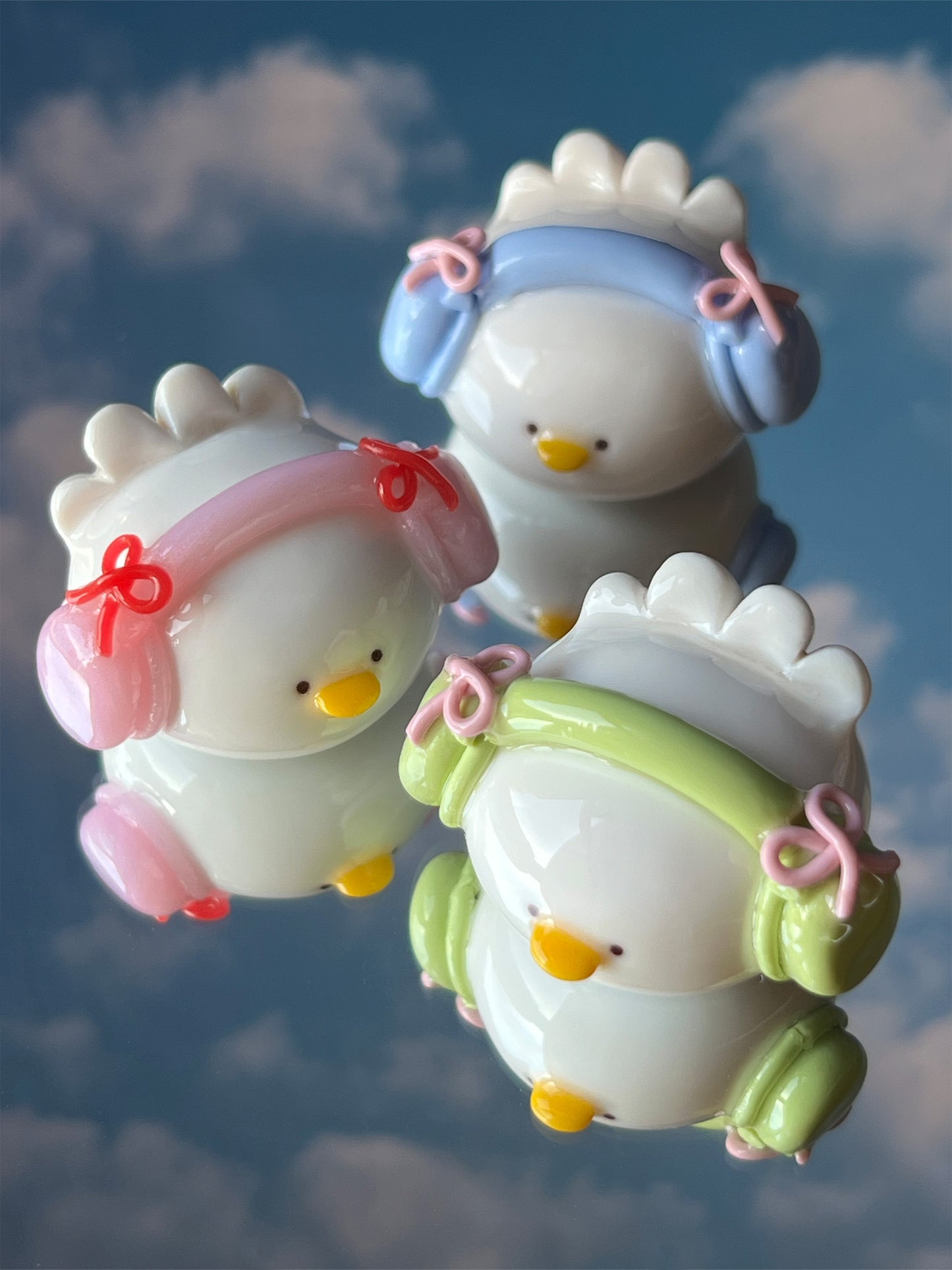 coquette headphones duck 🎧🎀 desk friend