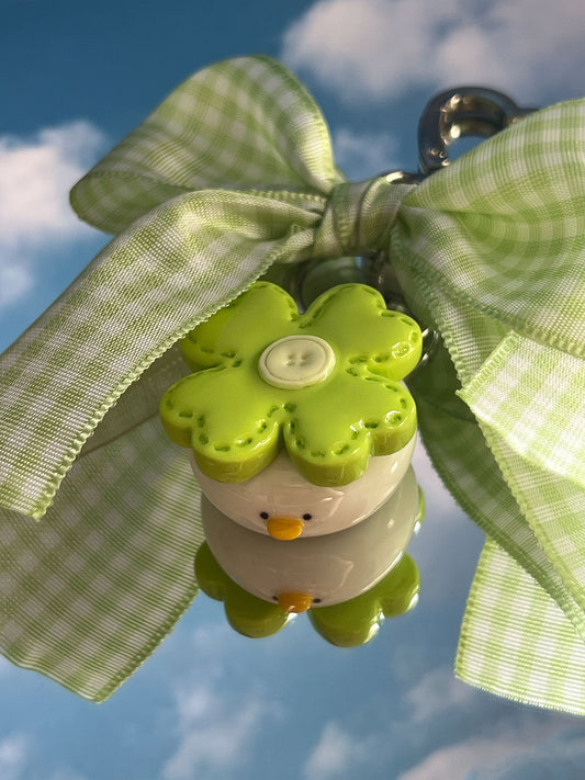 stitched clover duck 🍀 portachiavi